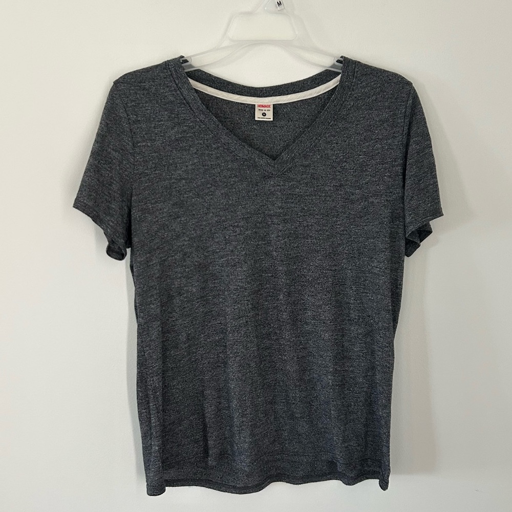 Homage charcoal basic tee, EUC